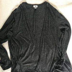 Knit long sleeved flowy cardigan